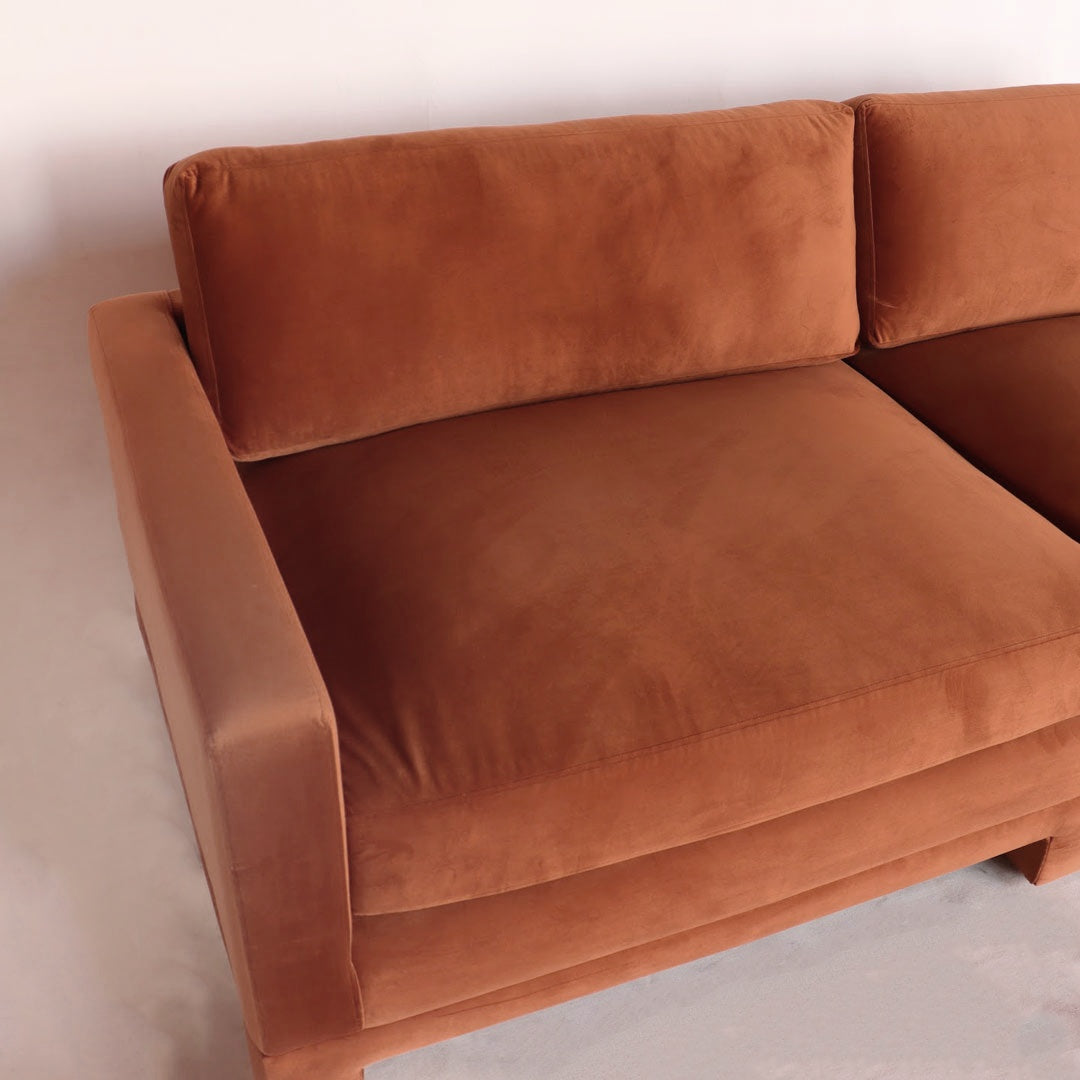 LAINE SOFA