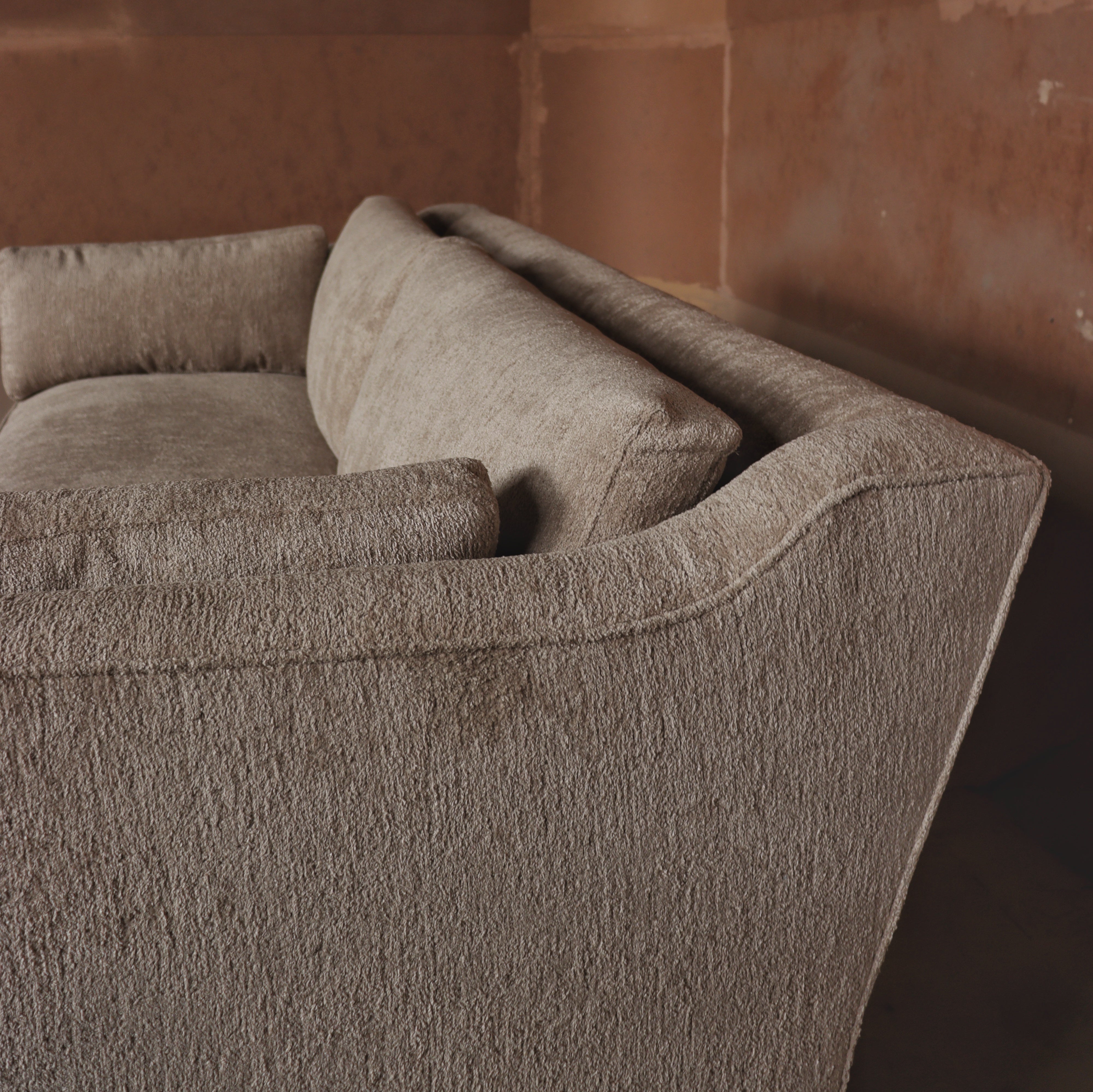 COUNTRY HOME SOFA
