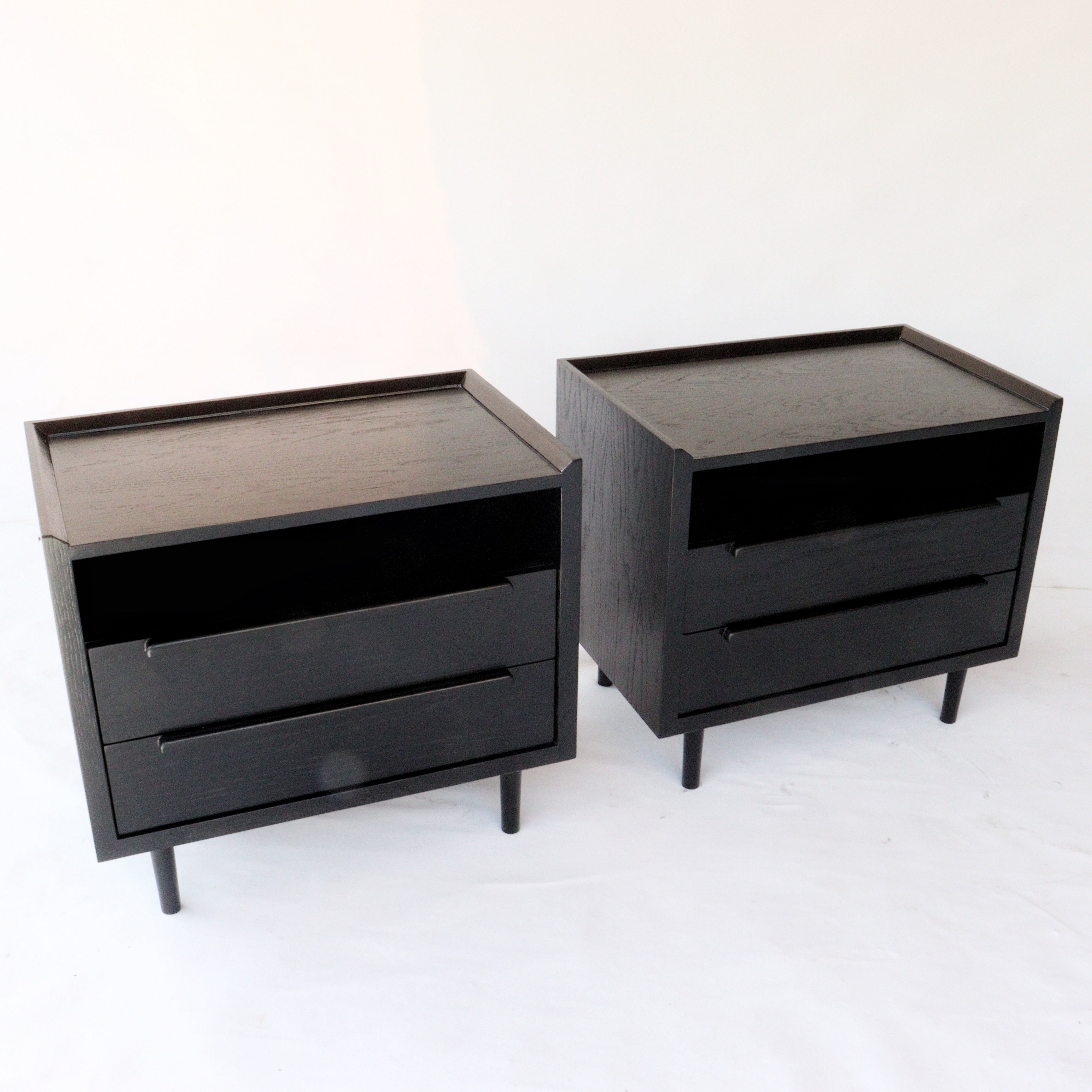 RECORD PLAYER SIDE TABLE
