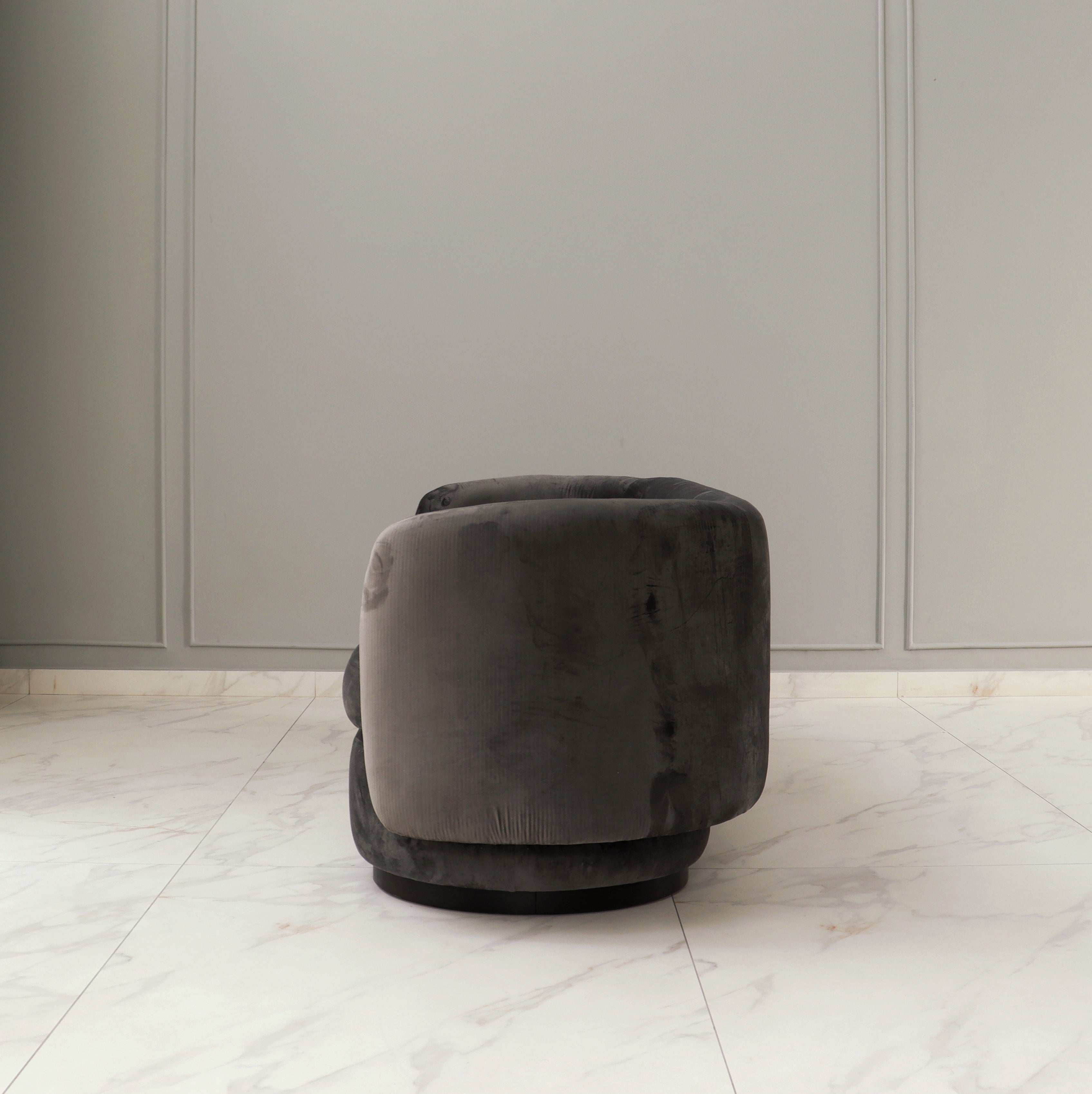 CAPSULE SOFA