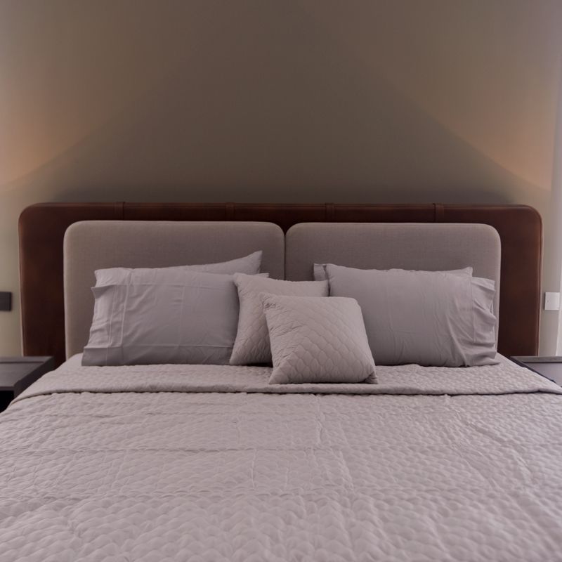 DOUBLE BACK BED