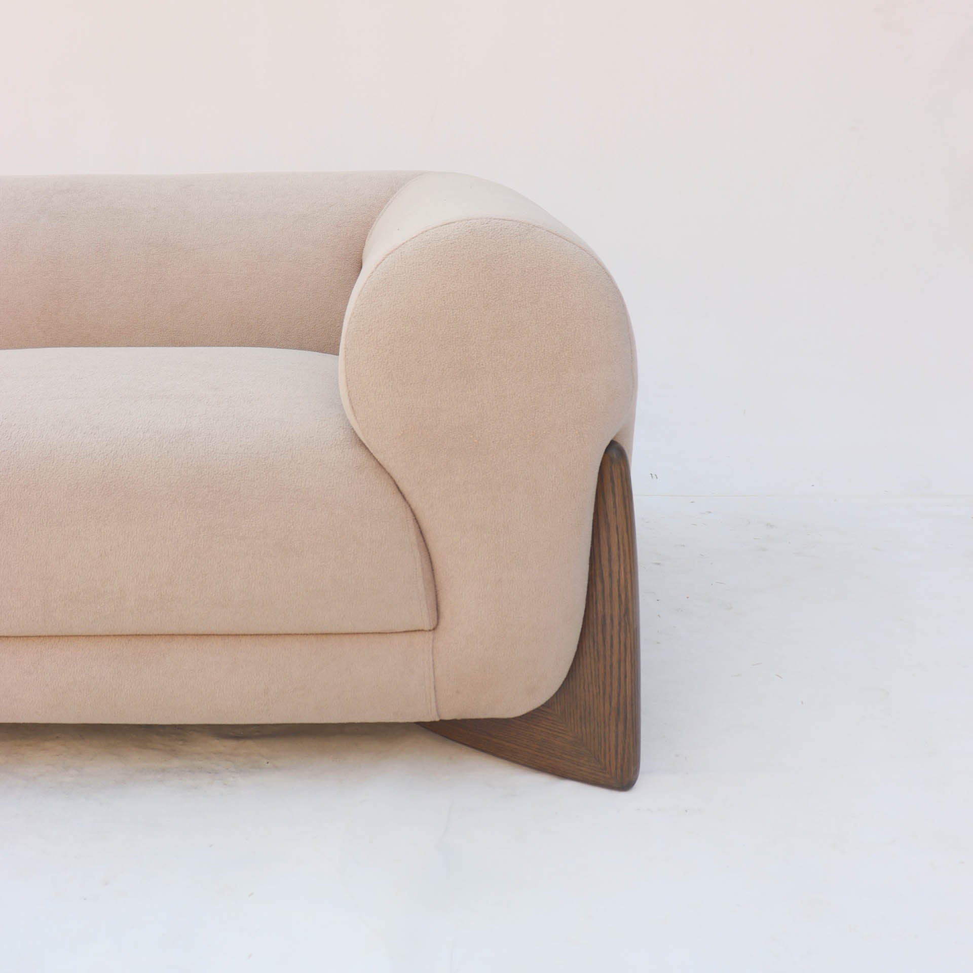 BOOMERANG SOFA