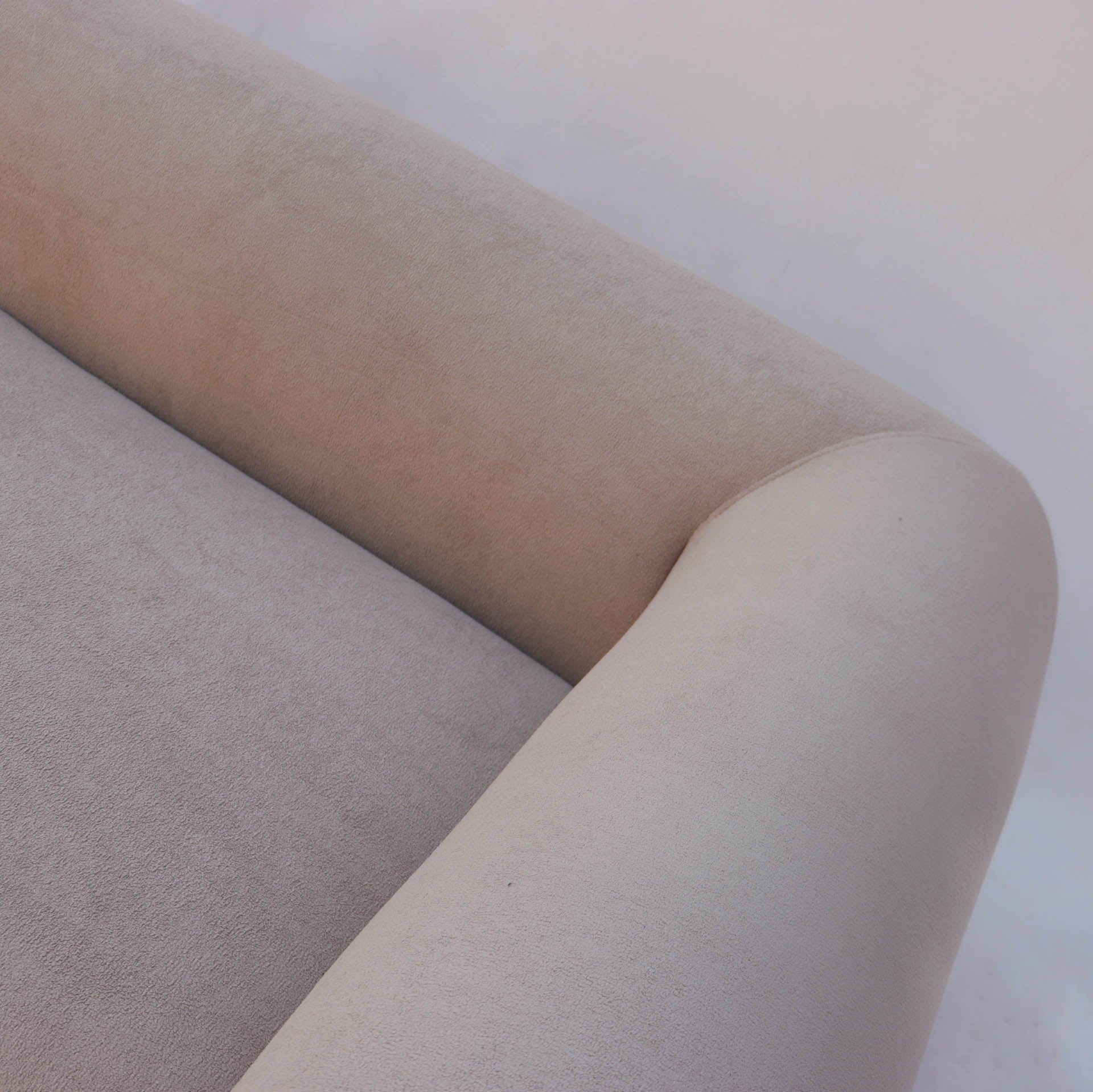 BOOMERANG SOFA