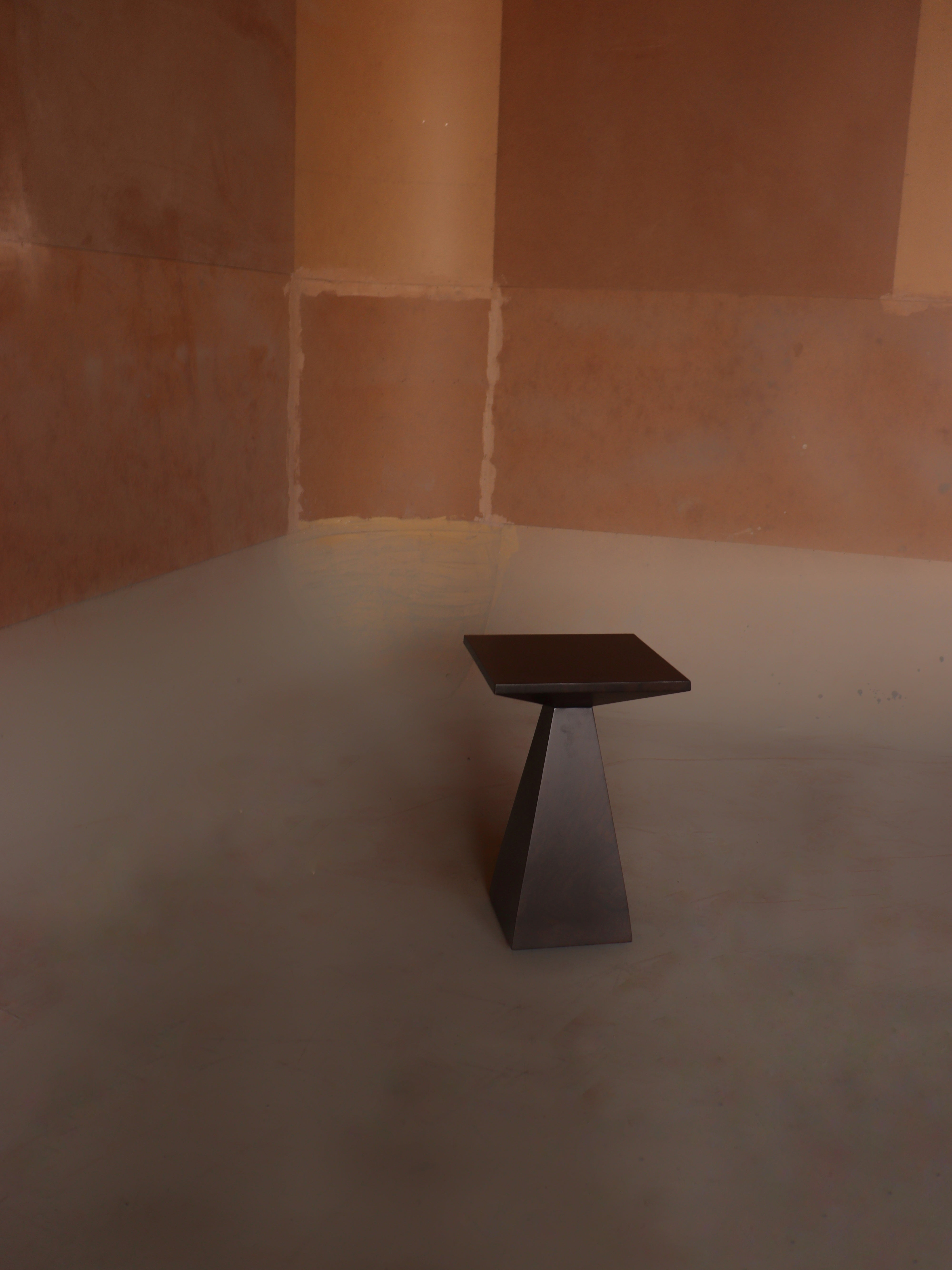 HELY SIDETABLE