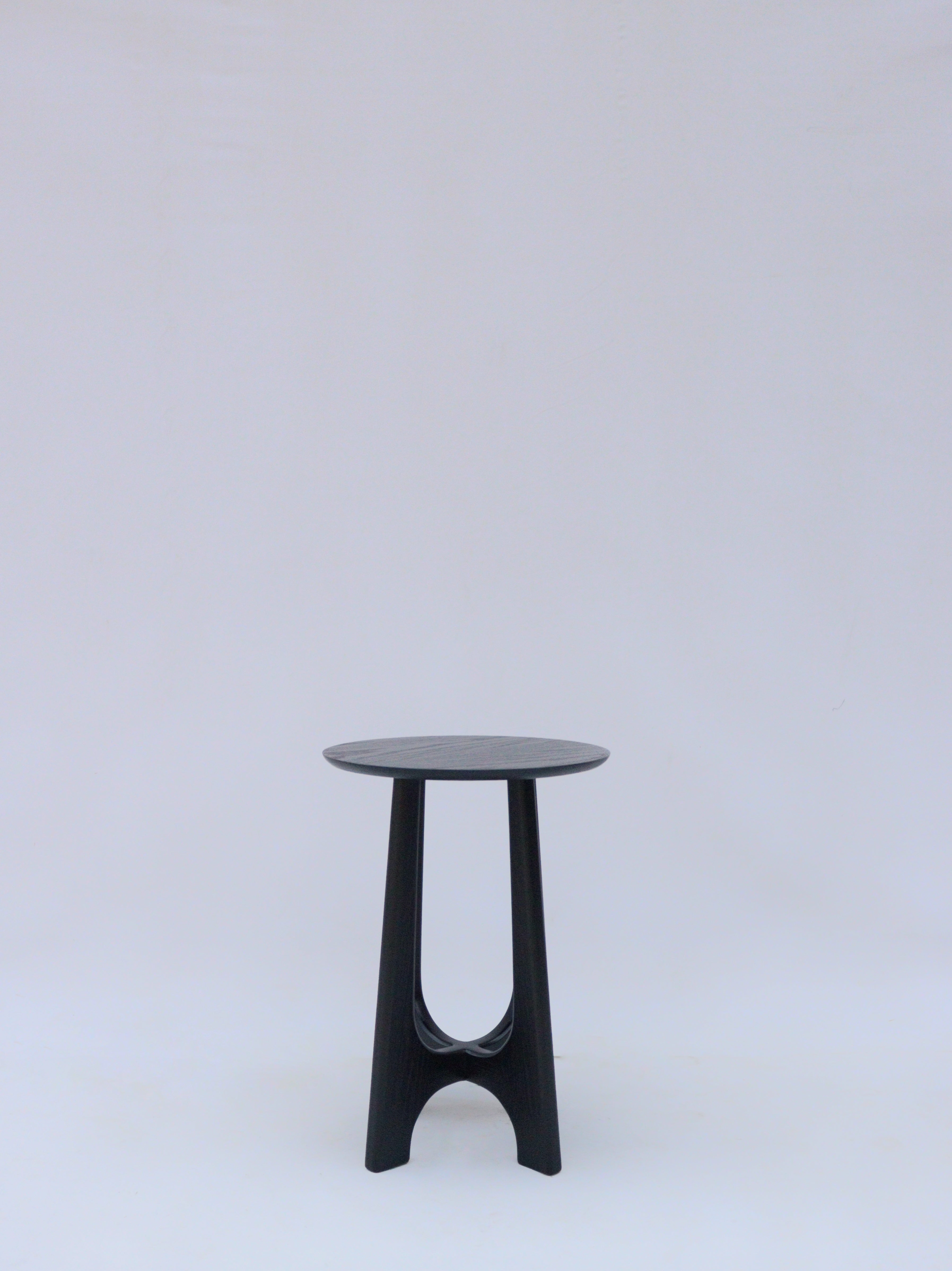 AQUA DUCT SIDETABLE