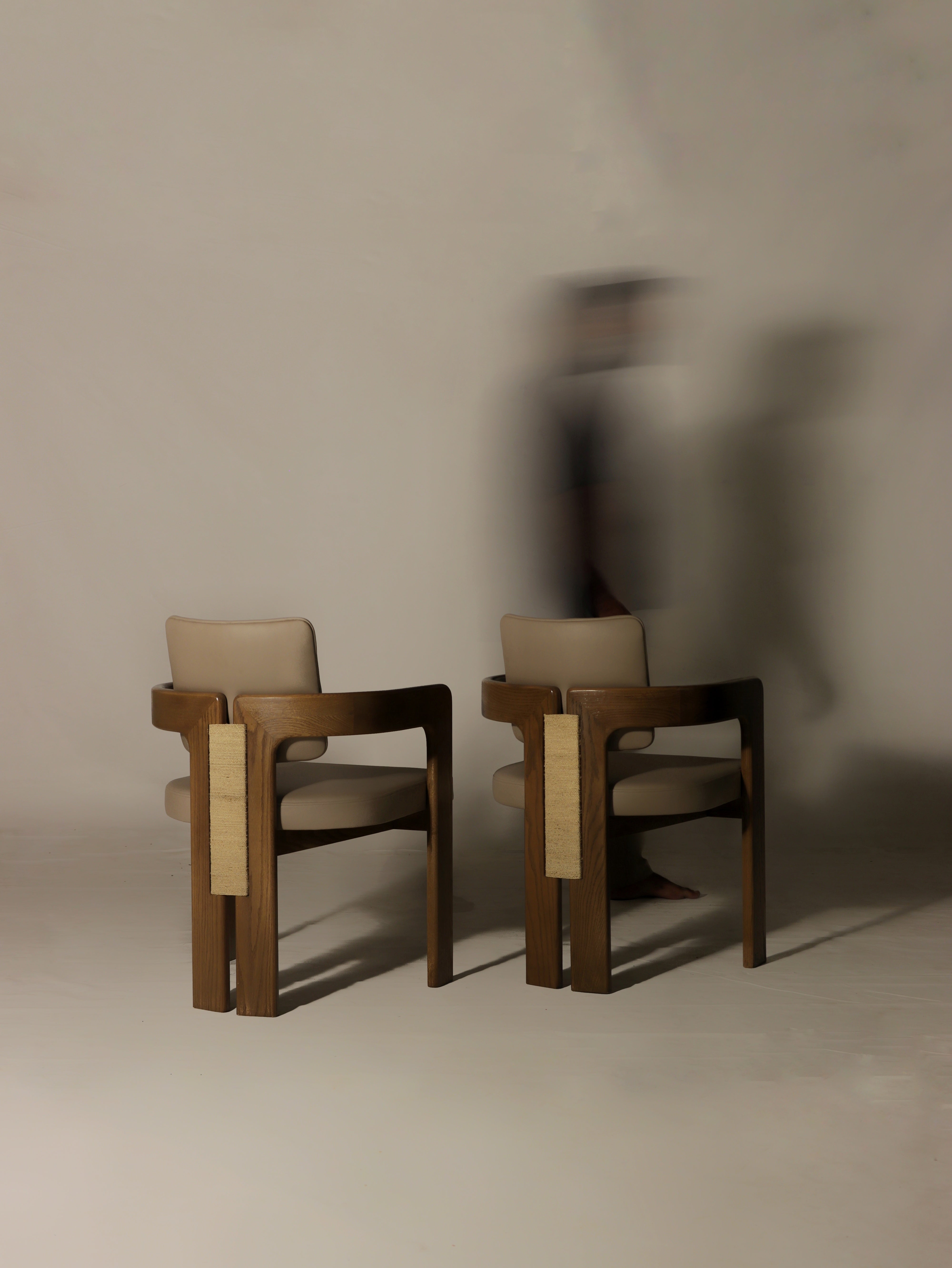 CORSET DINING CHAIR