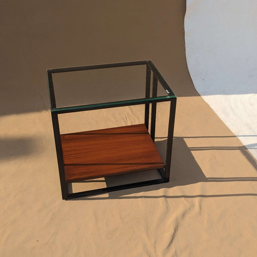 CATALOGUE SIDE TABLE - Keel