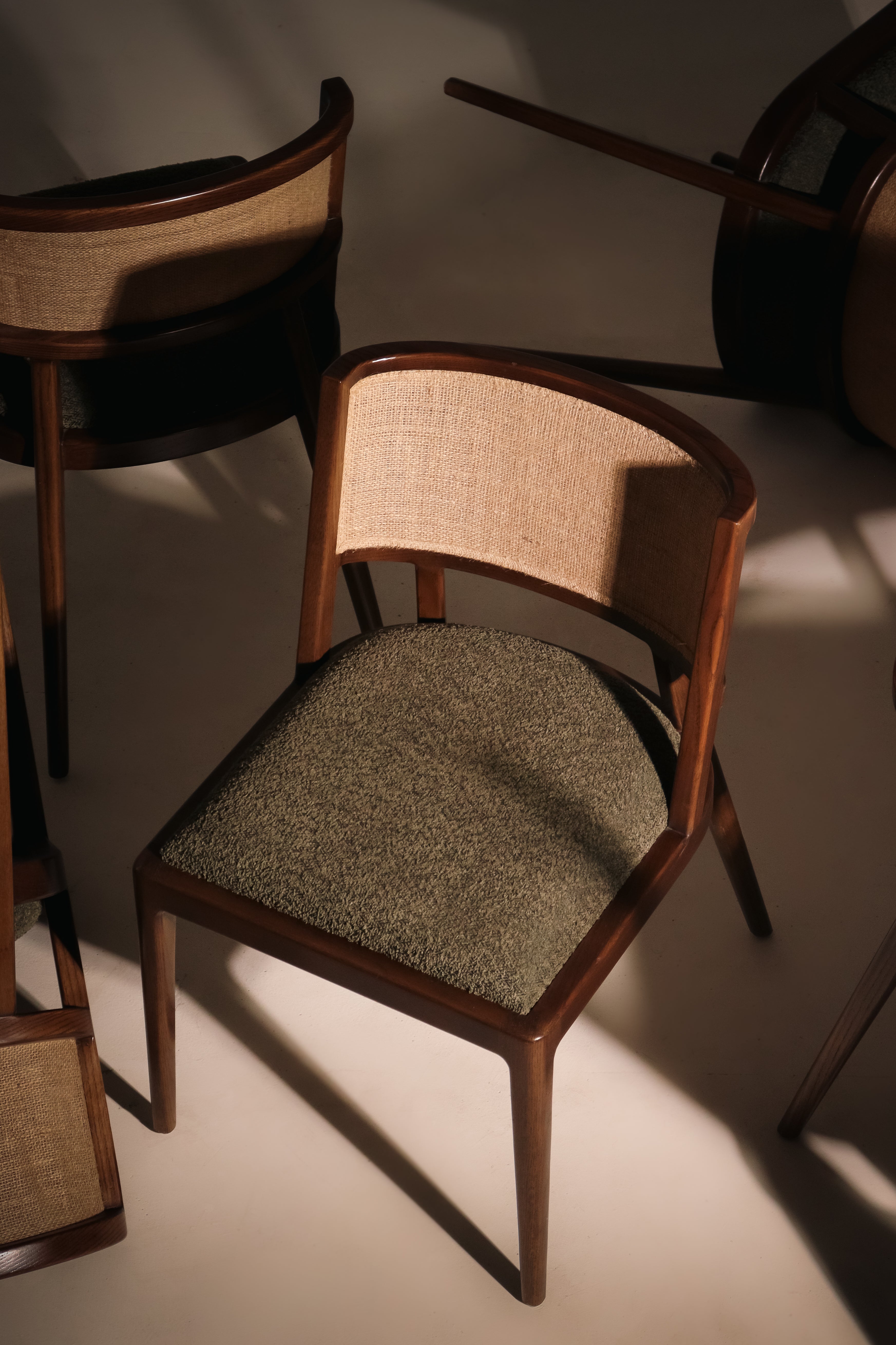 ROGER DINING CHAIR