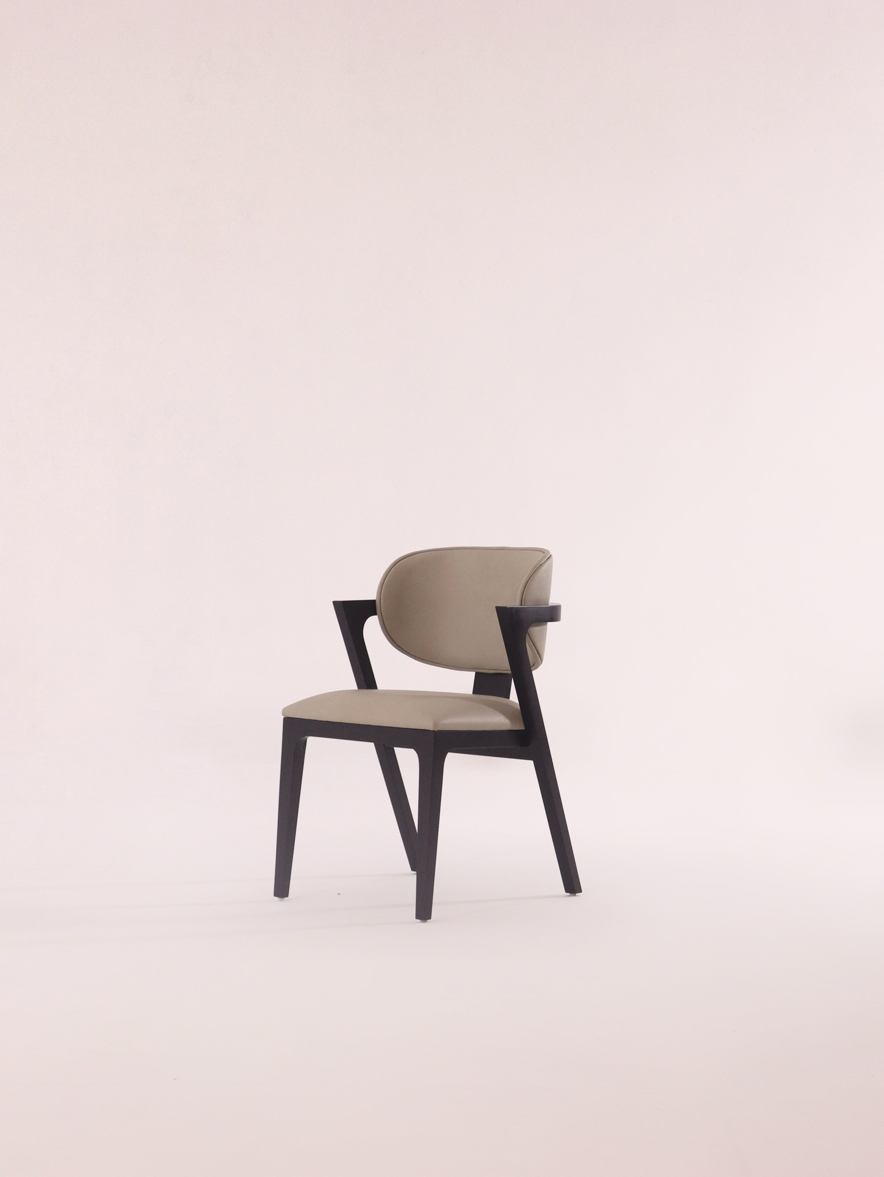 BALTHAZAR DINING CHAIR