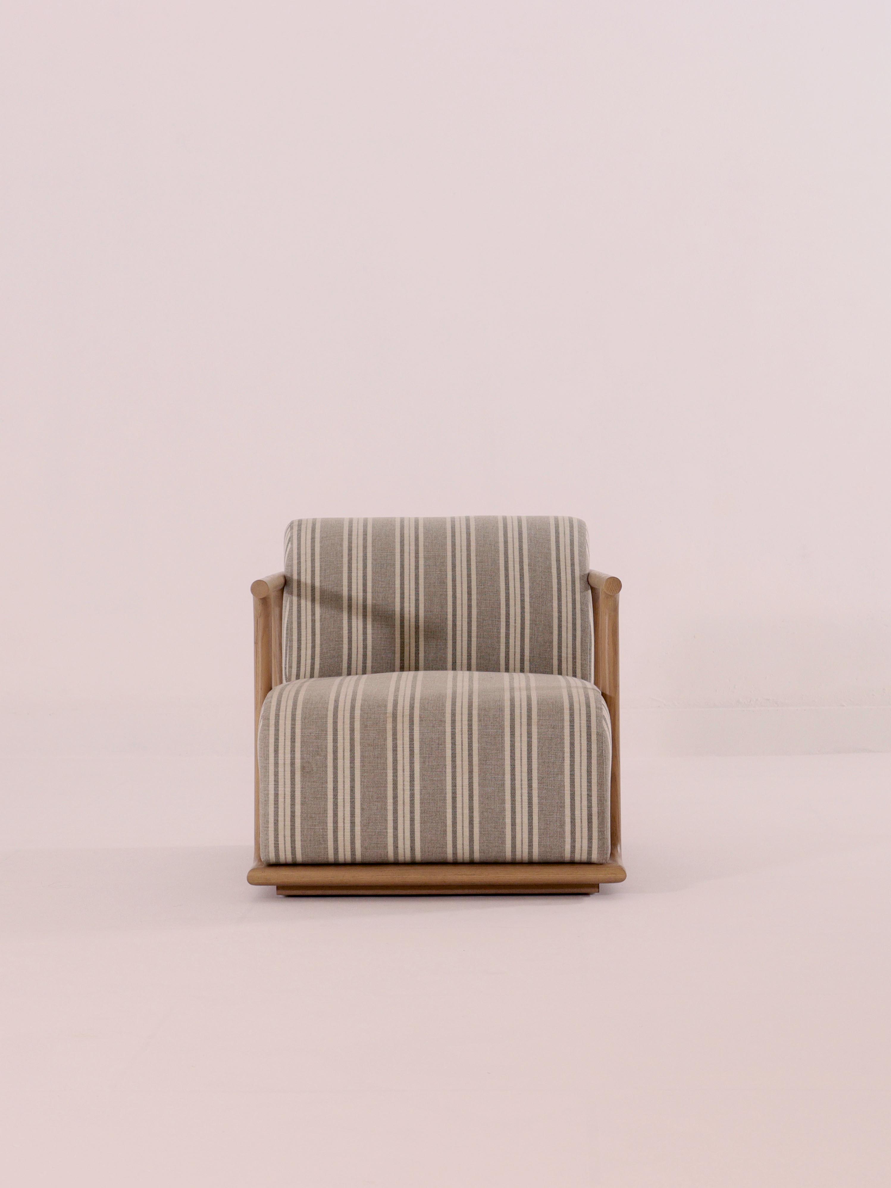 LOCKWOOD CHAIR