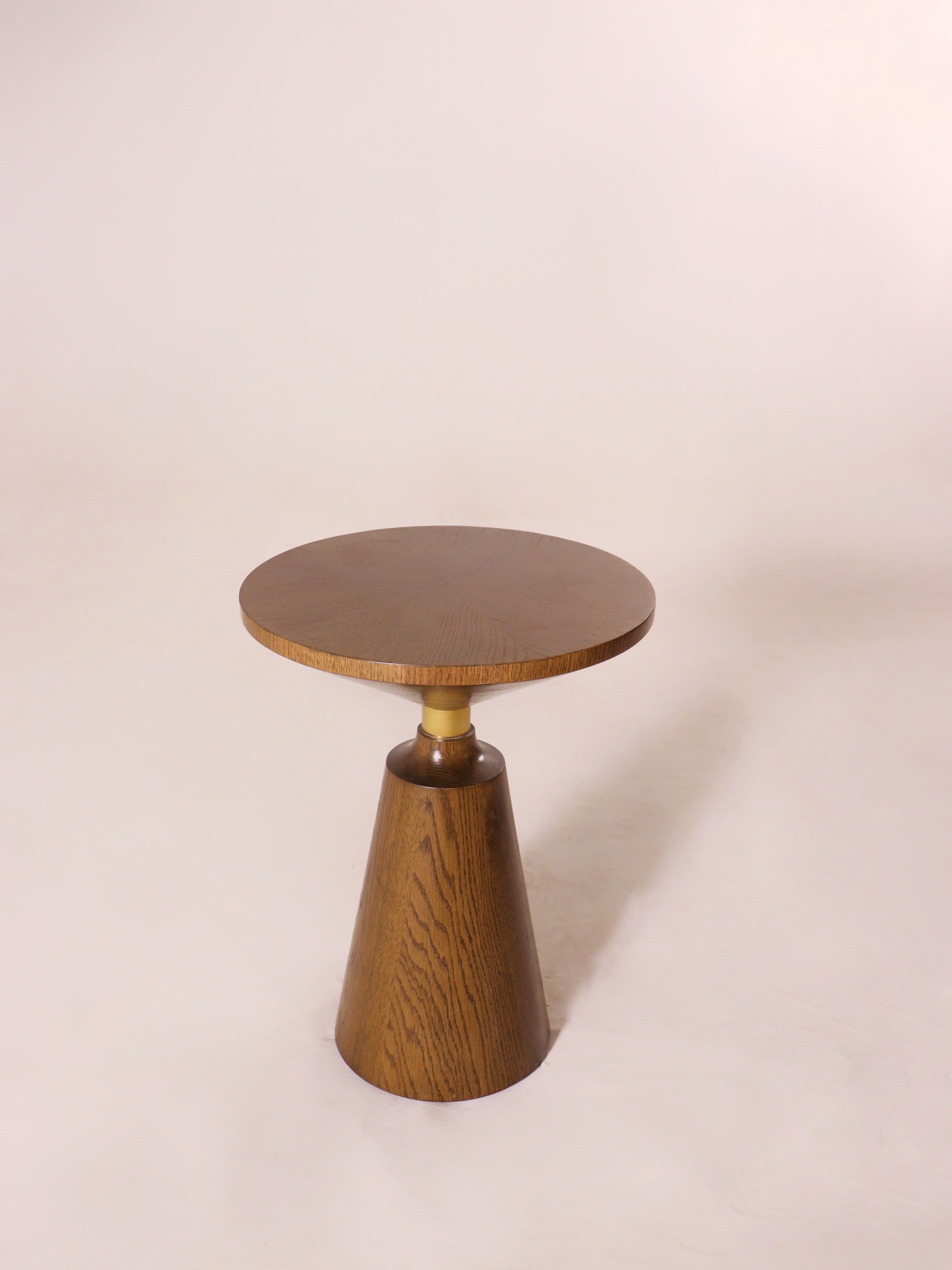 TOPSY SIDETABLE