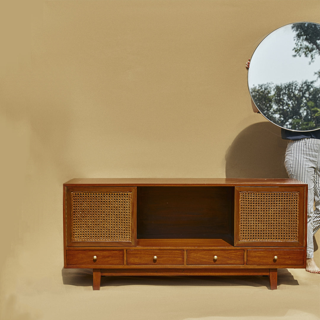 Retro Console: A nostalgic nod to mid-century design, perfect for adding vintage flair to any room.